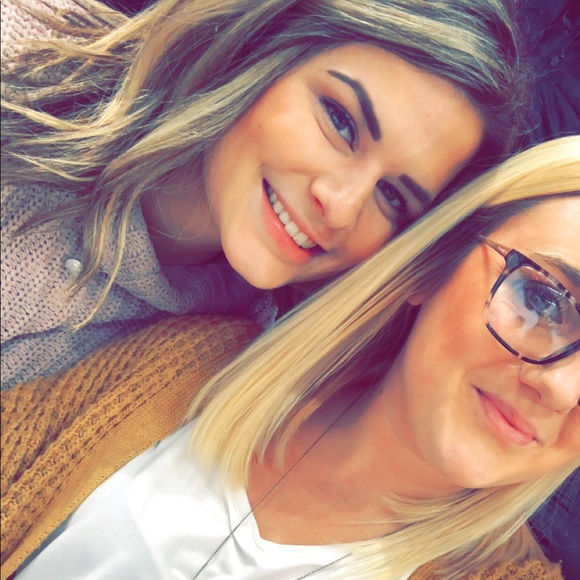 Meet your Posher, Paighton - Picture 1 of 1